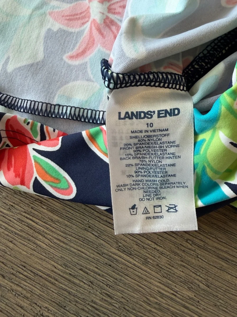 LANDS END Navy Tropical Flower Tankini Top Swim Vacation Beach Pool Womens 10